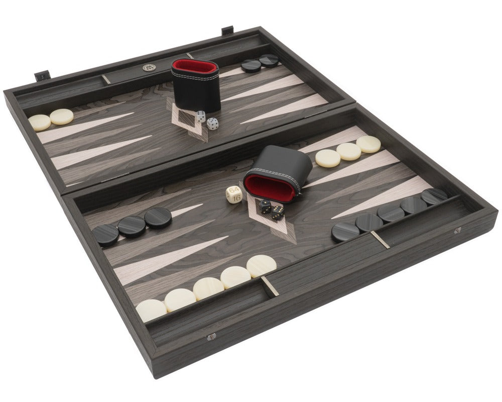 Set di Backgammon di lusso Manopoulos in ebano e rovere grigio con bicchieri deluxe da backgammon in vinile