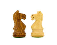 Pezzi degli scacchi Staunton Fierce Knight in Sheesham - 7,6 cm, con custodia per pezzi degli scacchi in legno scuro inclusa